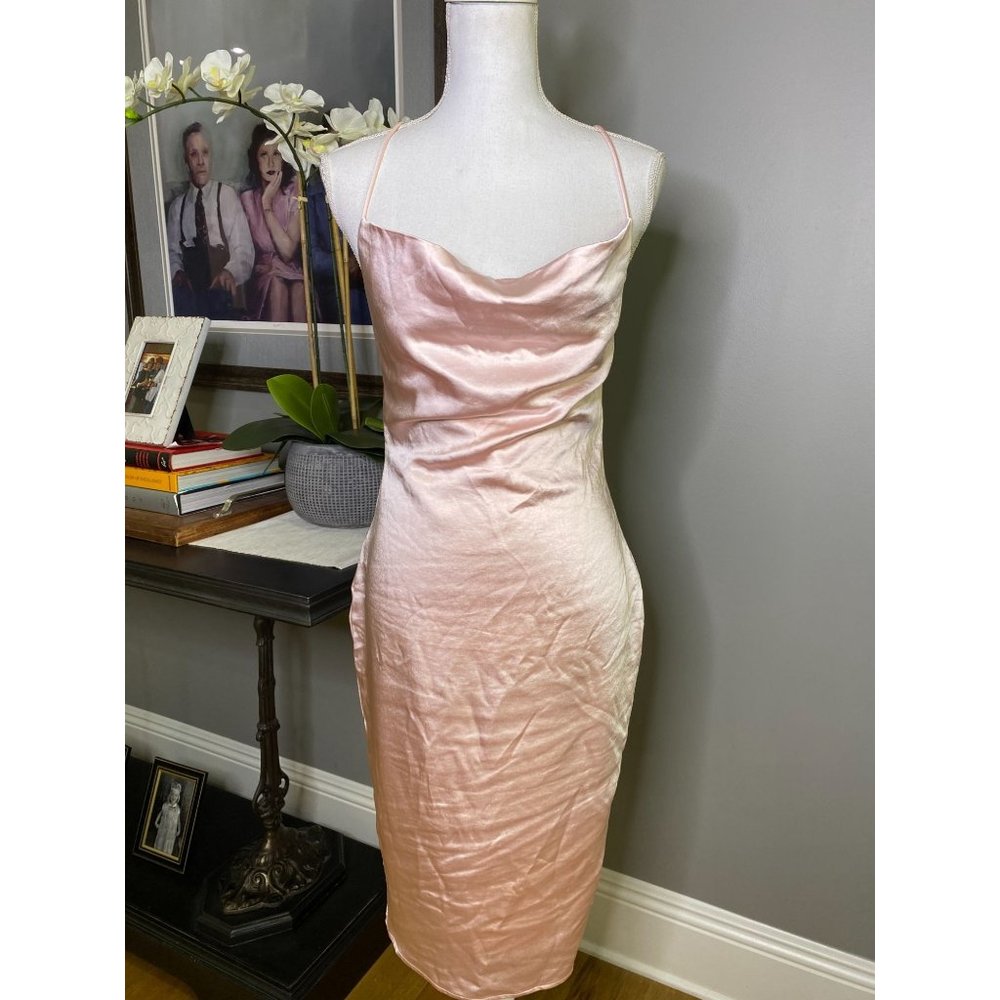 superdown Billie Drape Midi Dress in Blush Size Small - Picture 4 of 9